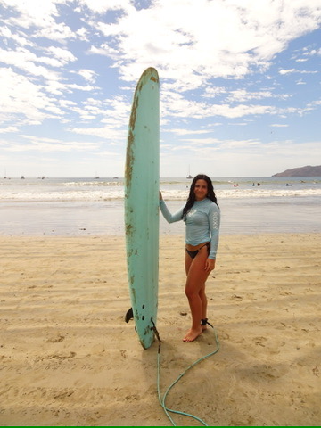 Surfing Tamarindo